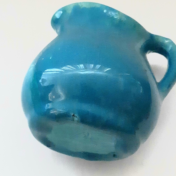 Vintage Azul Water Pitcher - Cottage Chic- Ocean Blue Pottery - Kitchen - Picture 6 of 7